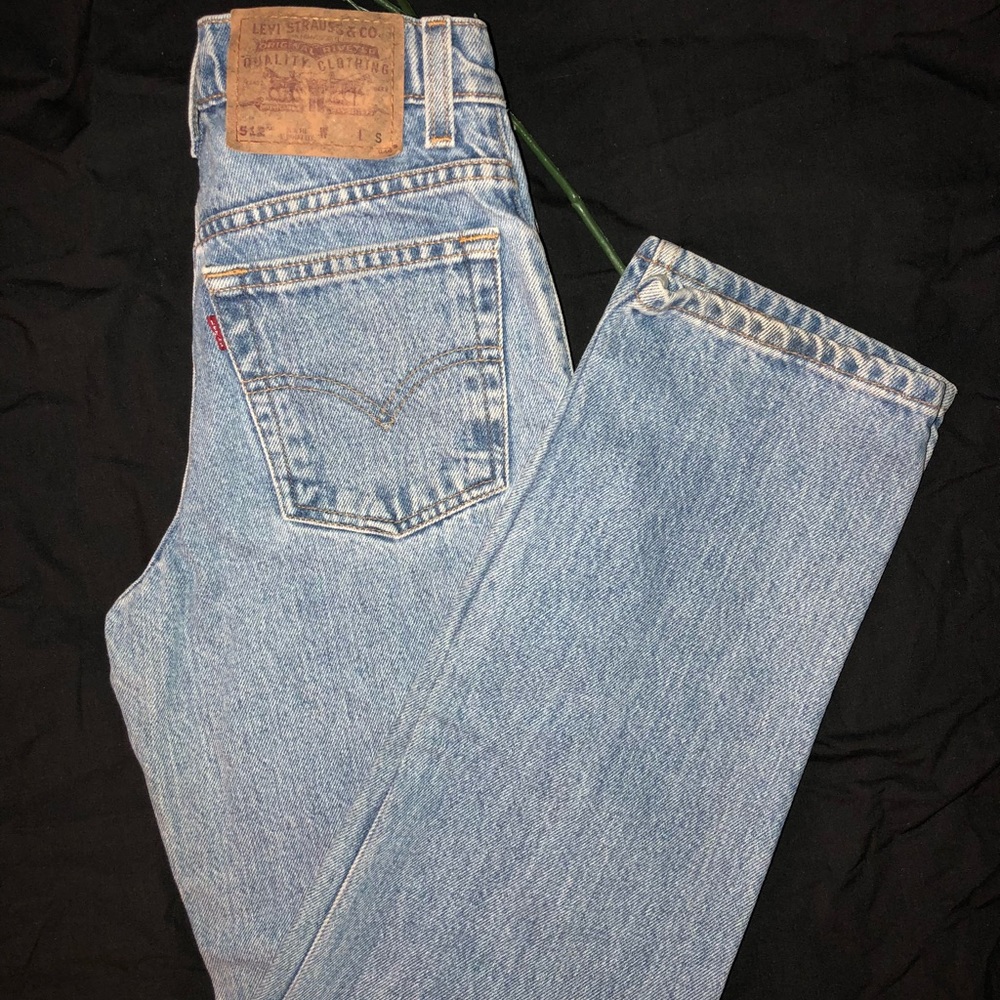 🌹 Vtg 512 Light/Medium Wash Levis 23/24 🌹